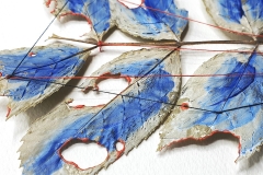 Blattscape No 188 | 2021 |15 x 22 cm | Blatt gummiert, Acryl, Faden